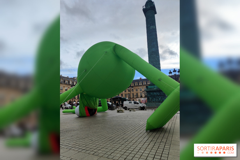 Art Basel Paris 2025 : Kermit la Grenouille s'installe sur la place Vendôme  - fotor 1760961503050