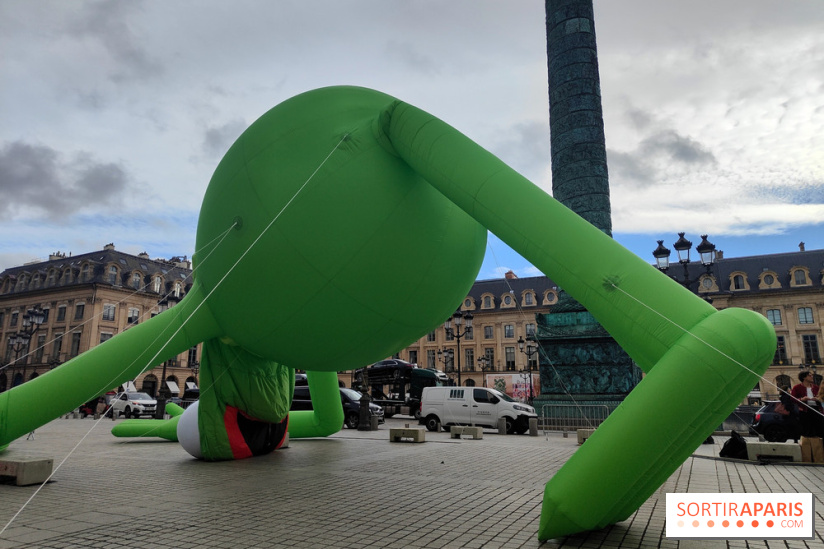 Art Basel Paris 2025 : Kermit la Grenouille s'installe sur la place Vendôme