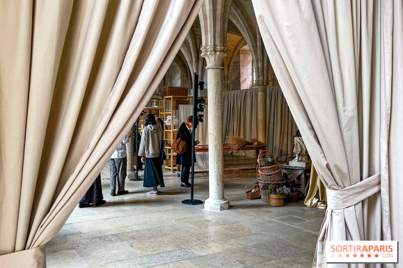 Mythes: l'exposition gratuite imaginée par Jacquemus au Collège des Bernardins à Paris - 7441E41C 37E3 4C5C A158 D4E4D43C4002