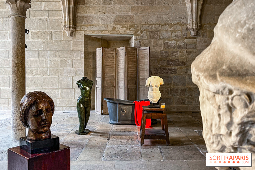 Mythes: l'exposition gratuite imaginée par Jacquemus au Collège des Bernardins à Paris - E1F6399E 2FBF 46EA A3B8 57A67B652280