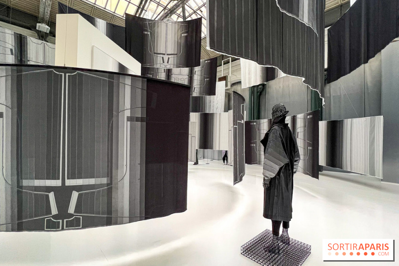 Art Basel Paris 2025 : Issey Miyake sublime textile et lumière dans une installation gratuite