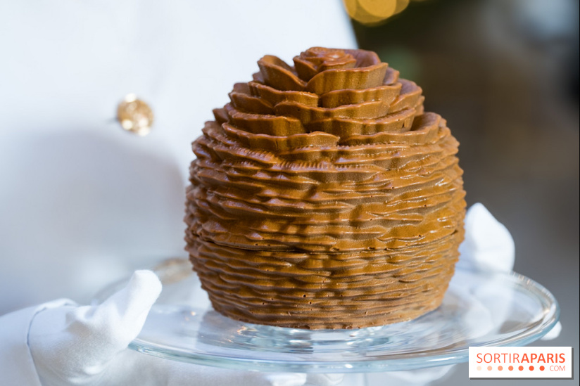 La Bûche de Noël du Péninsula 2025 : Joyaux des Pins - A7C07911