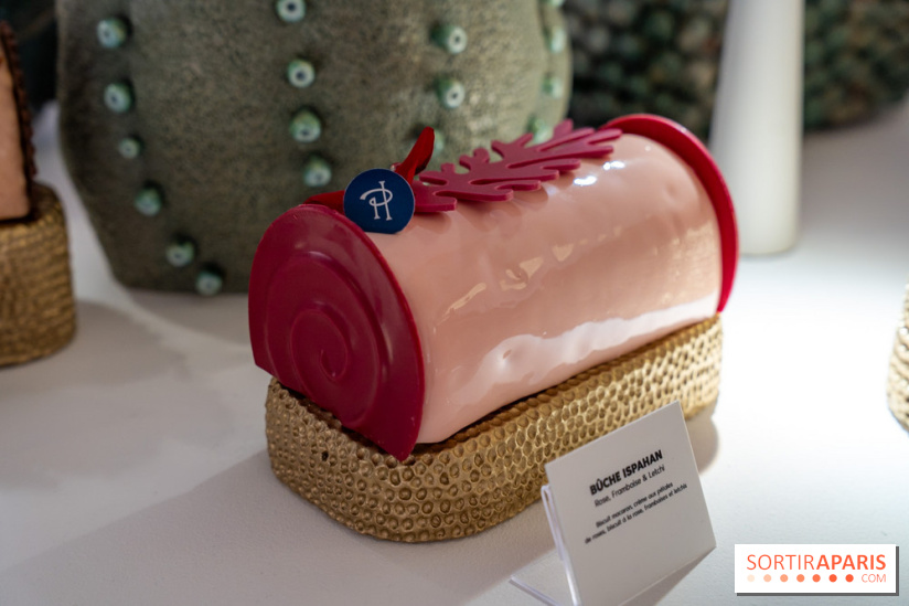 Bûches de Noël et créations de fête 2025 de Pierre Hermé : les Abysses - A7C07830