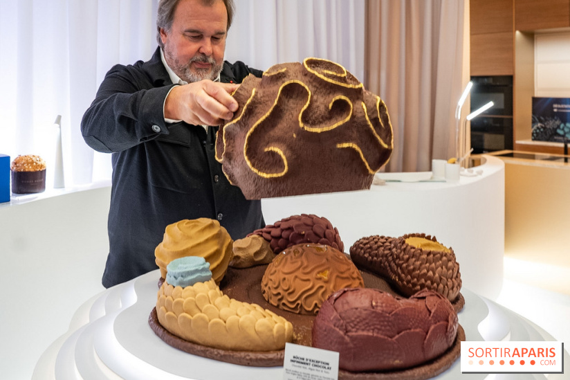 Bûches de Noël et créations de fête 2025 de Pierre Hermé : les Abysses