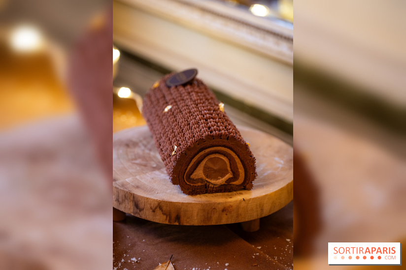 Les Bûches de Noël Angelina Paris 2025