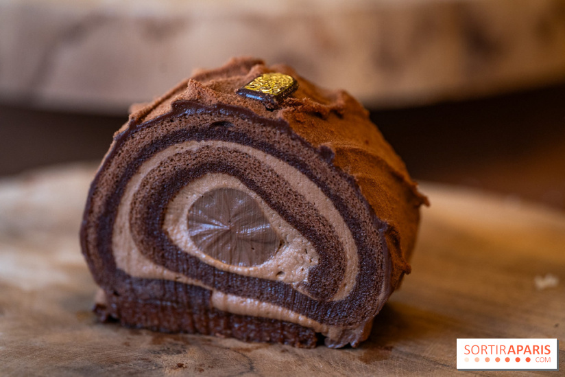 Les Bûches de Noël Angelina Paris 2025