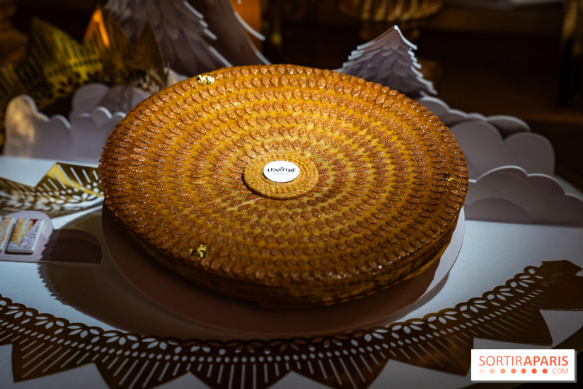 Bûche de Noël Lenôtre 2025 : Le train des Merveilles et les créations de fête - photos - A7C07620