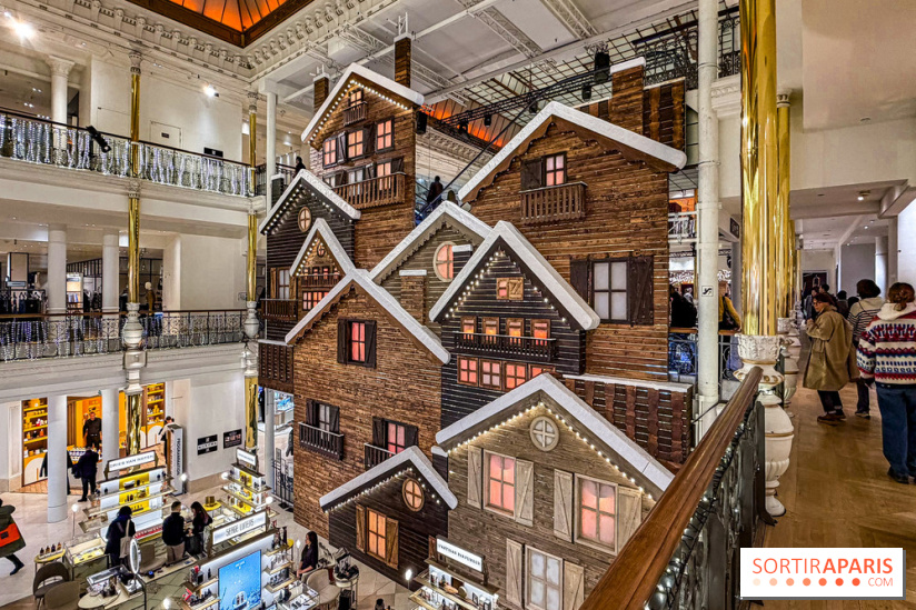 Les vitrines de Noël 2025 du Bon Marché : le grand magasin se métamorphose en (Bon) Marché de Noël