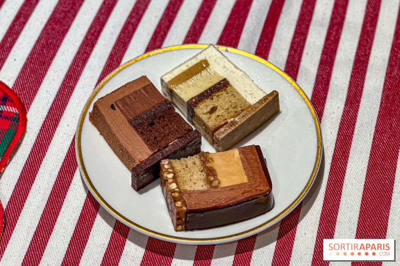 Bûches de Noël 2025 de La Grande Epicerie de Paris : trois gâteaux dans l'esprit des marchés de Noël