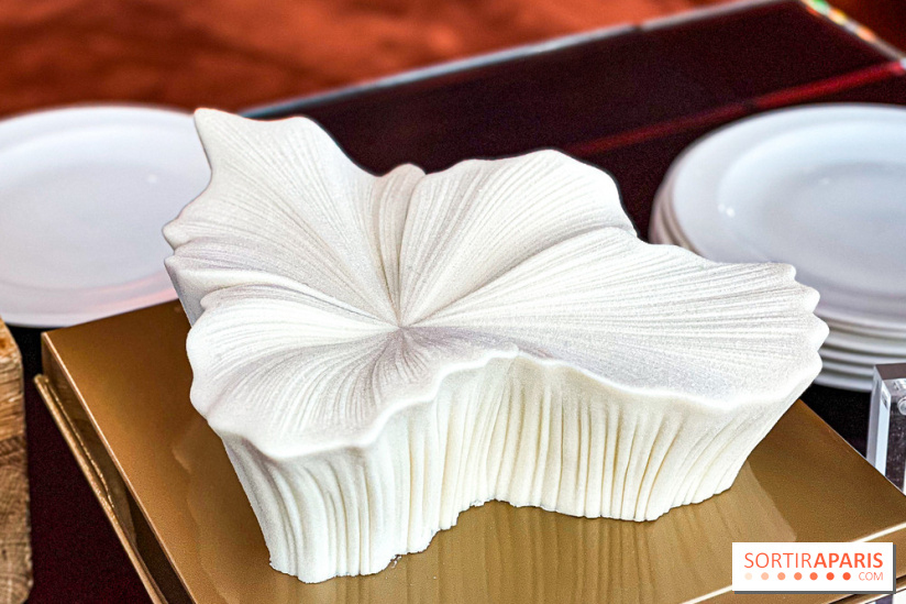 Bûche de Noël Fleur de Vanille du Shangri-La Paris 2025 par Timothy Lan, une création haute couture - IMG 0785