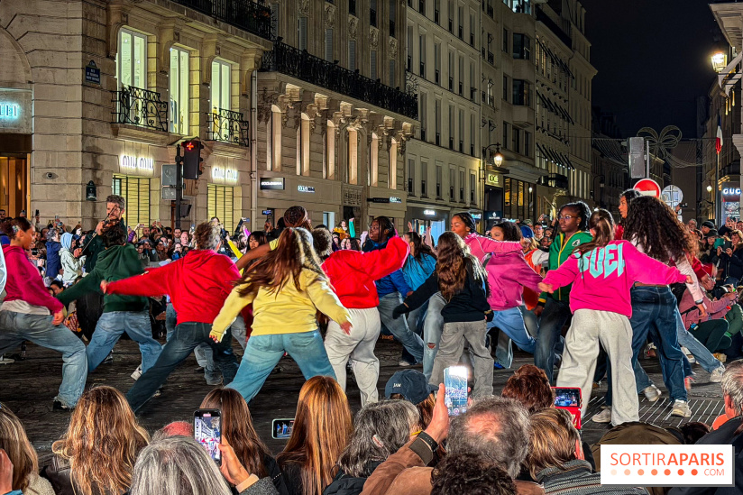 Illuminations de Noël 2025 : Julien Cohen organise un flash mob géant avec 300 musiciens à Paris  - IMG 0901
