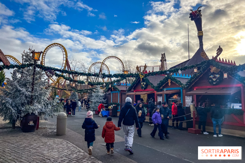 Noël au Parc Astérix 2025, patinoire et marché de Noël  - IMG 7544