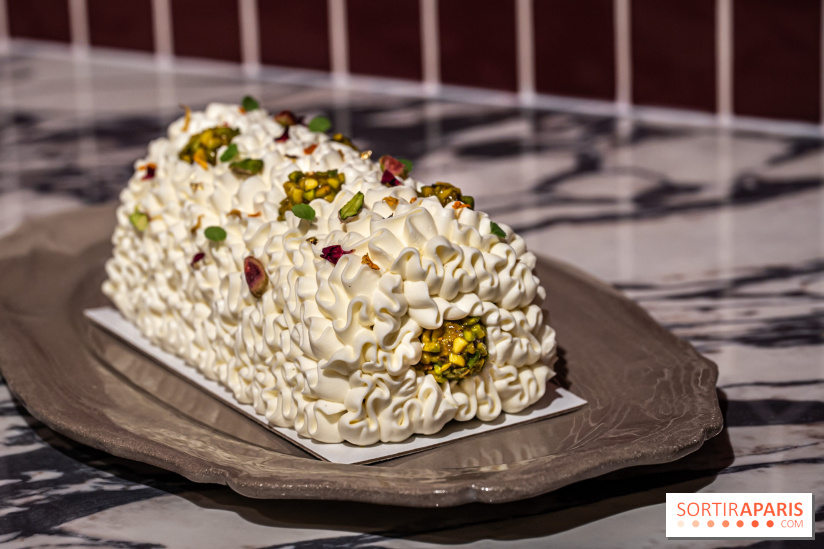 Bûche de Noël Paris-Brest pistache et tropicale de Nour Kandler - Lalla Coffee - A7C02374