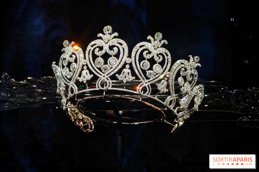 Joyaux dynastiques : une exposition qui brille de mille feux à l'Hôtel de la Marine à Paris - fotor 1765278593608