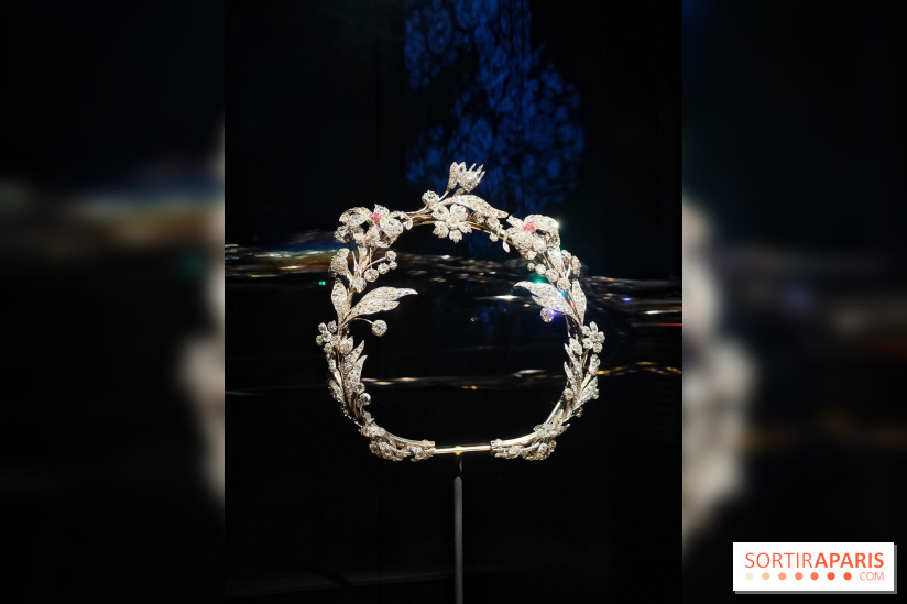 Joyaux dynastiques : une exposition qui brille de mille feux à l'Hôtel de la Marine à Paris - fotor 1765278690598