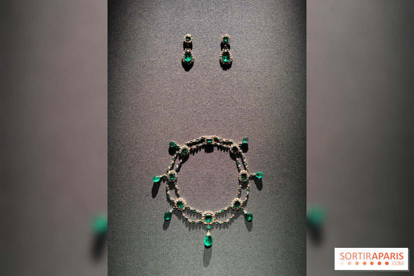 Joyaux dynastiques : une exposition qui brille de mille feux à l'Hôtel de la Marine à Paris - fotor 1765278725198