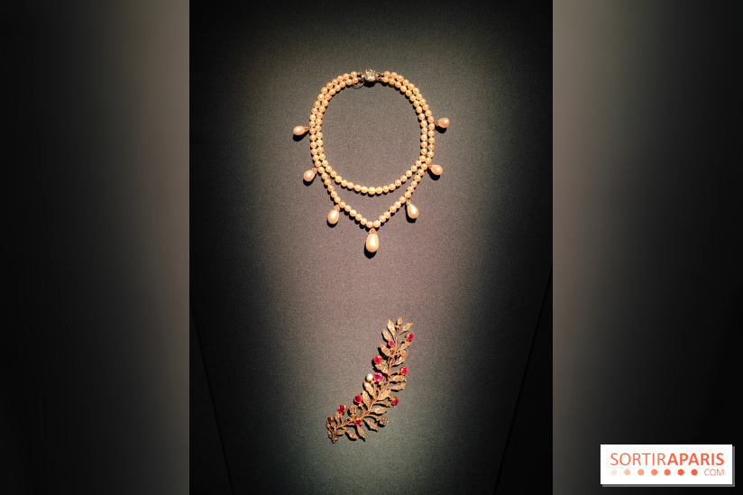 Joyaux dynastiques : une exposition qui brille de mille feux à l'Hôtel de la Marine à Paris - fotor 1765278910185