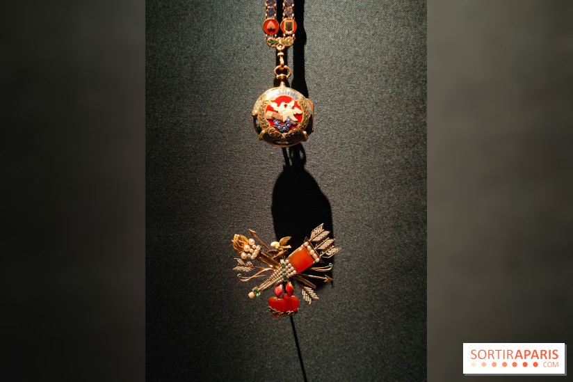 Joyaux dynastiques : une exposition qui brille de mille feux à l'Hôtel de la Marine à Paris - fotor 1765279008340