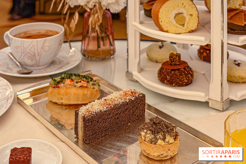 Noël 2025 au Plaza Athénée : tea time festif en famille, patinoire enchantée et chalet-raclette - IMG 4301