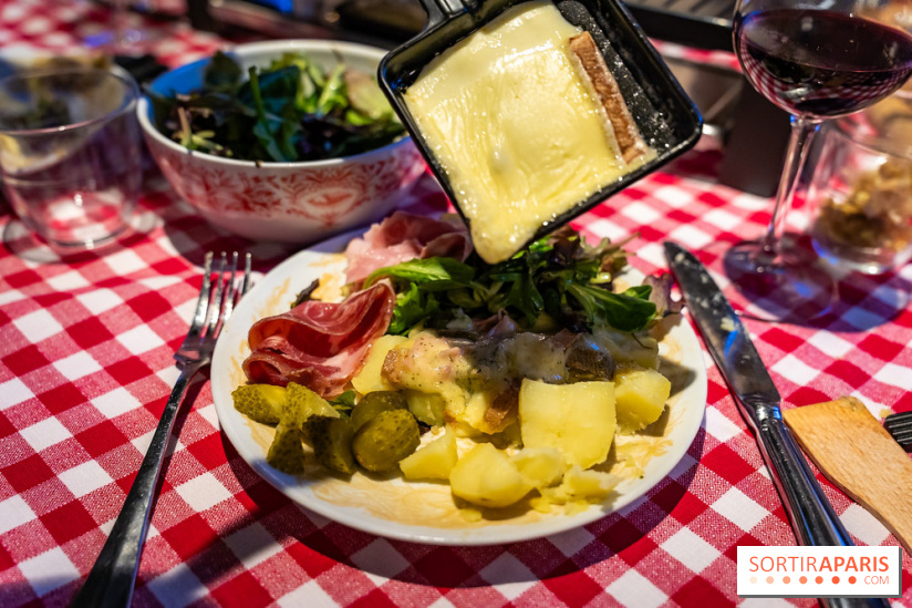 Mama ski club au Mama Shelter La Défense, raclette et Mont d'Or - A7C05503