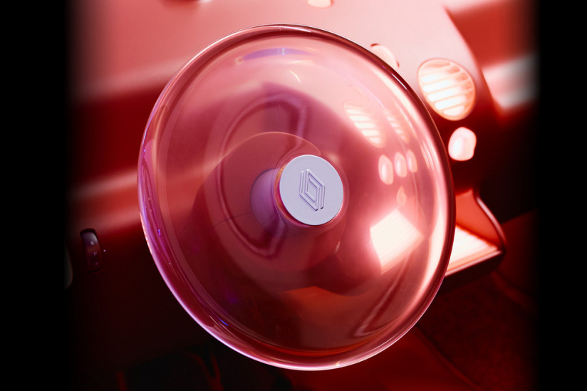 Pop Art Car - défilé renault® - SORTIR APARIS POPARTCAR 1500x1000 VOLANT 02