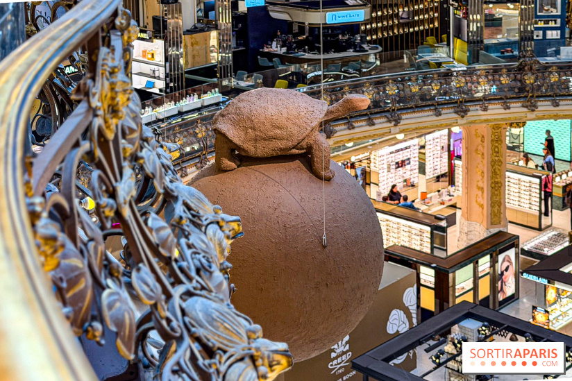 Pour Toujours, exposition de Maurizio Catelan aux Galeries Lafayette - IMG 5661