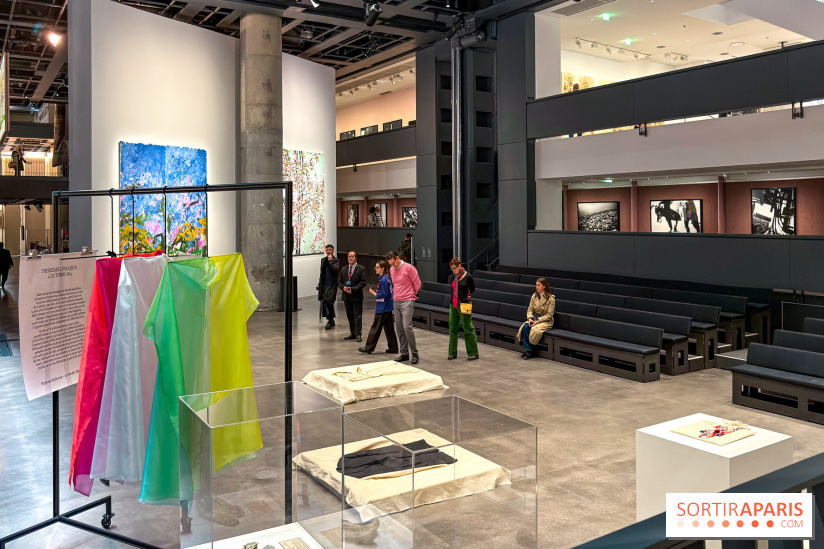 Le Musée Vivant de la Mode d'Olivier Saillard : exposition-performance à la Fondation Cartier - IMG 6119