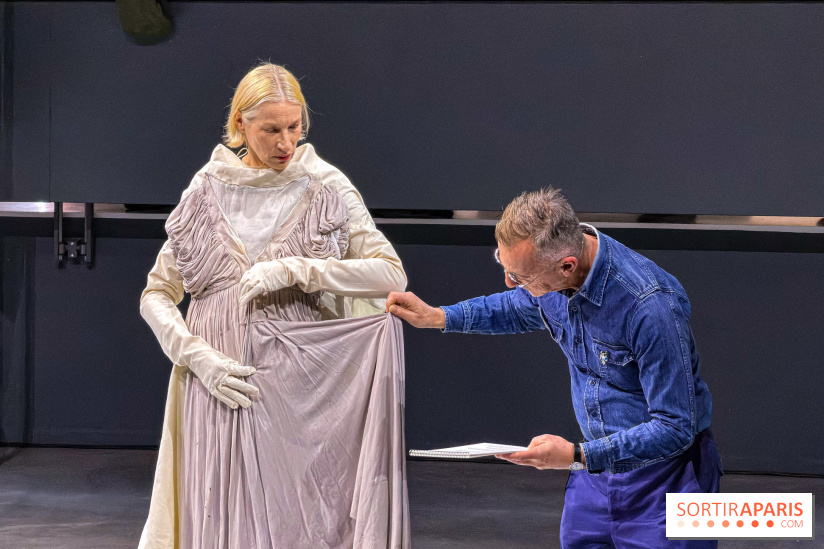 Le Musée Vivant de la Mode d'Olivier Saillard : exposition-performance à la Fondation Cartier - IMG 6302