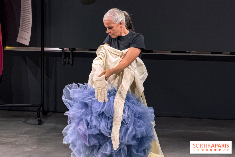 Le Musée Vivant de la Mode d'Olivier Saillard : exposition-performance à la Fondation Cartier - IMG 6407