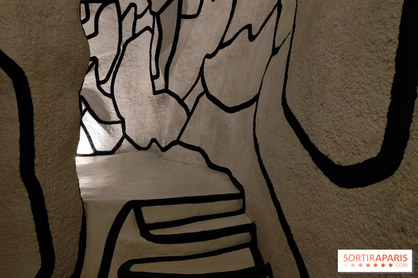 La Tour aux Figures de Jean Dubuffet - Hauts-de-Seine