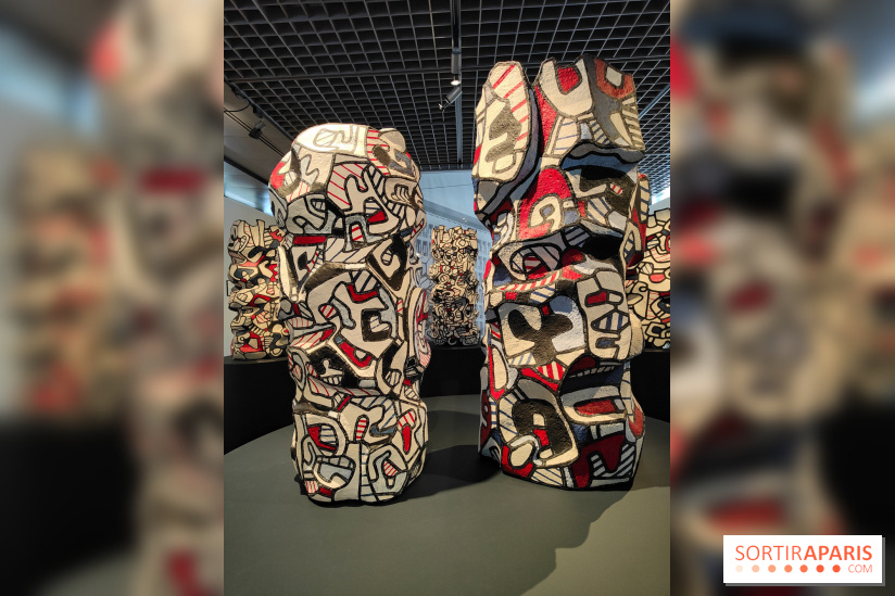 Jean Dubuffet et la Tour aux Figures : une exposition insolite au musée de la Carte à Jouer