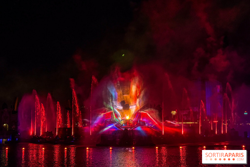 Disneyland Paris : Disney Cascade of Lights, le spectacle nocturne sur Adventure Bay - IMG 4970
