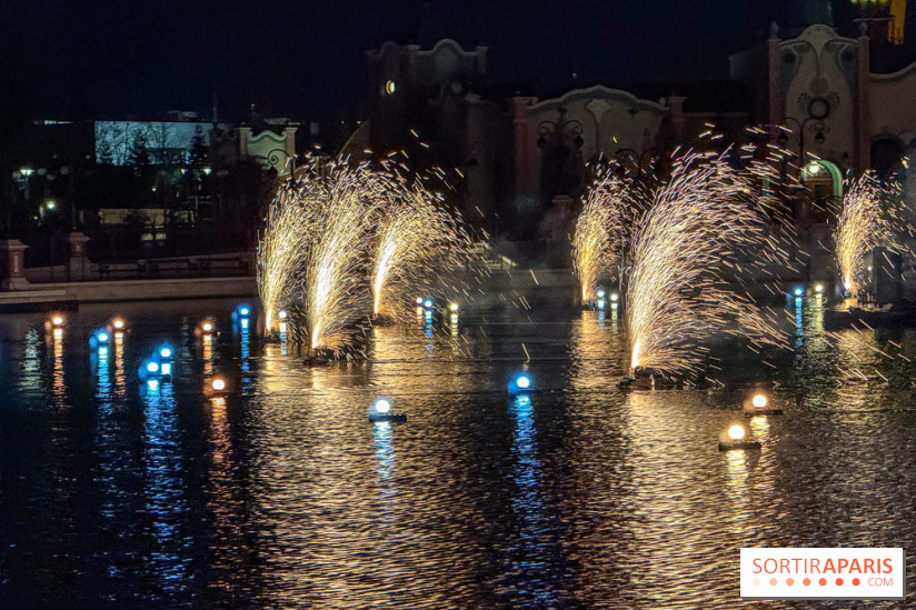 Disneyland Paris : Disney Cascade of Lights, le spectacle nocturne sur Adventure Bay - IMG 5011