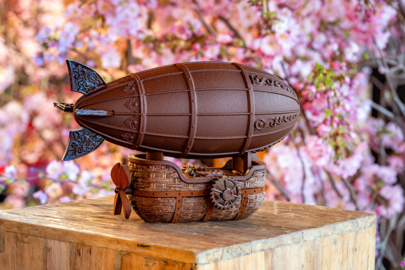 La Belle Envolée du Cheval Blanc Paris, l'Oeuf de Pâques dirigeable 2026 - A7C08108 Edit