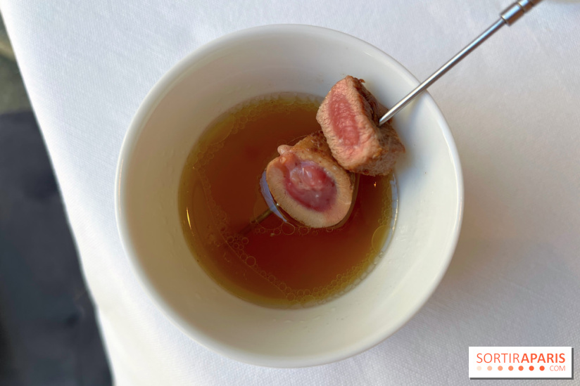 Alliance - Brochette de rognon et petit filet d'agneau de lait, bouillon