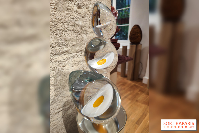 Eggxtraordinaire : chocolatiers et artistes subliment l'œuf dans une exposition à la galerie Joseph