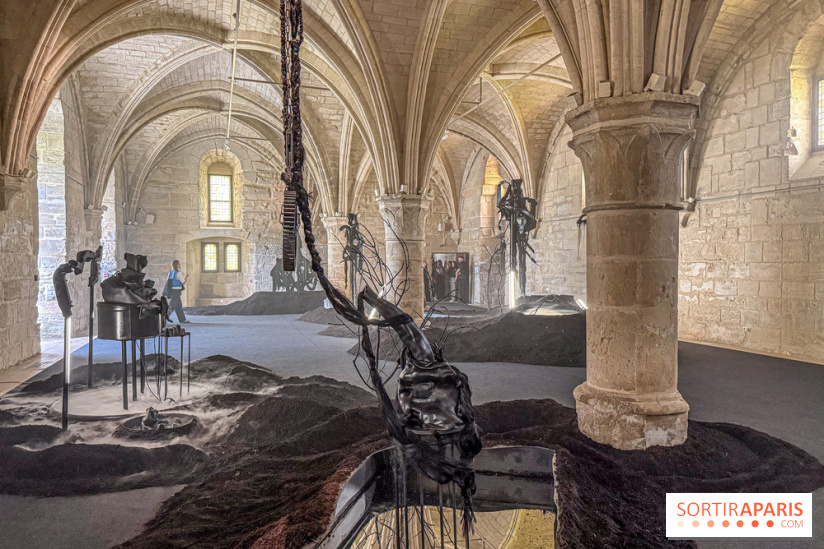Inkarna : l’exposition de Yosra Mojtahedi à l’Abbaye de Maubuisson