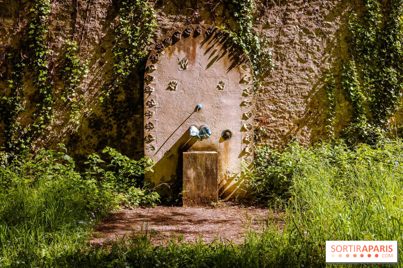 La réserve Naturelle des Etangs de Bonnelles, son pont kiosque, temple de l'amour et ses trésors