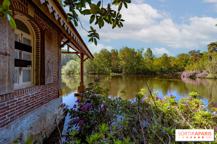 La réserve Naturelle des Etangs de Bonnelles, son pont kiosque, temple de l'amour et ses trésors
