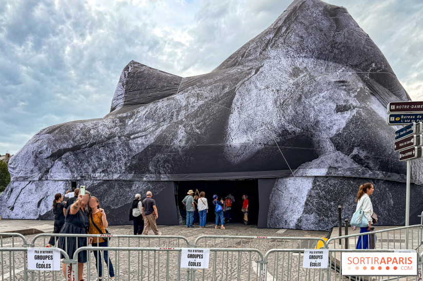 La Caverne du Pont Neuf : le montage de l’installation géante de JR démarre à Paris - Facetune 16 06 2026 03 05 10
