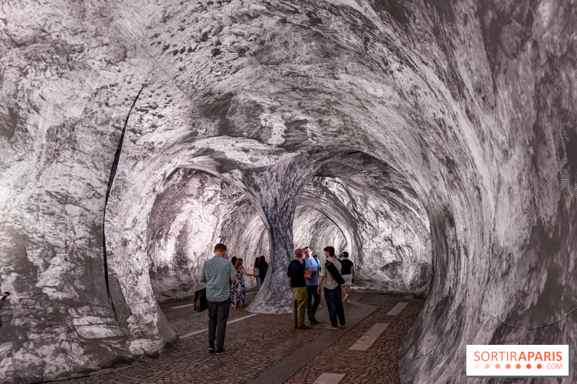 La Caverne du Pont Neuf : le montage de l’installation géante de JR démarre à Paris