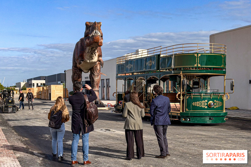 Valvert Croix Blanche : le complexe shopping-loisirs XXL en Essonne avec fontaine et parc à dinosaures
