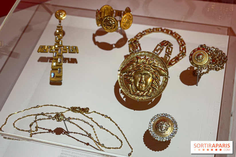 Gianni Versace : l’exposition rétrospective du couturier italien au Musée Maillol