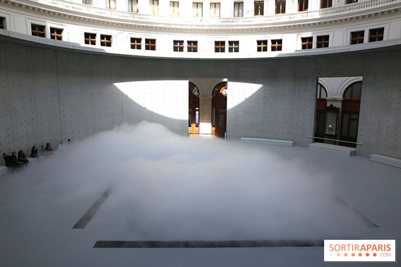 Fujiko Nakaya : nos photos de sa sculpture de brouillard à voir à la Bourse de Commerce