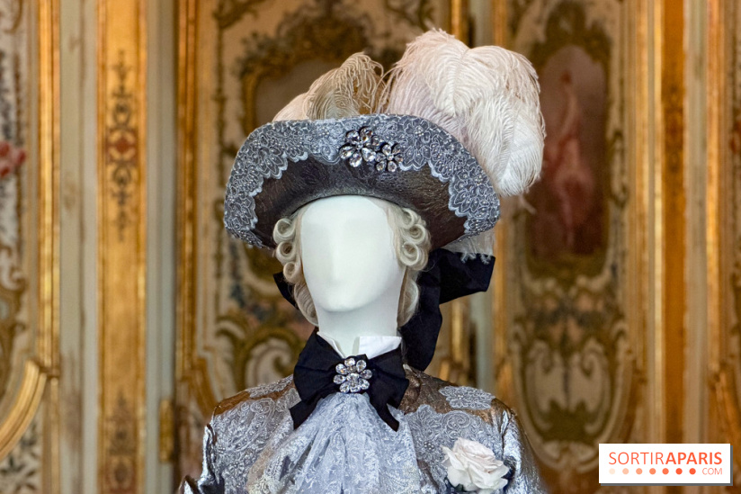 Une exposition de costumes conçus par Christian Lacroix au château de Fontainebleau