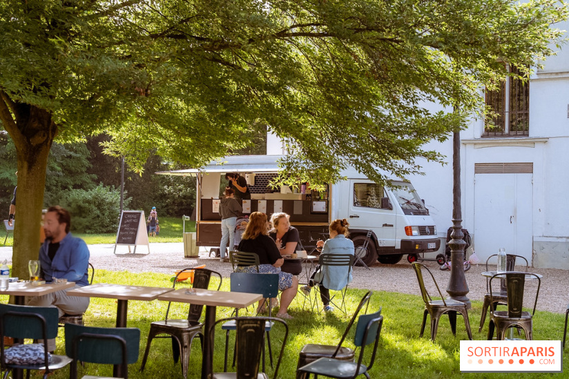 Guinguette du dispensaire et Foodtruck des Écuries au parc du Dispensaire de Sartrouville dans les Yvelines - photos