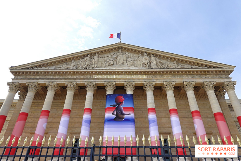 Seth habille la colonnade de l’Assemblée nationale - nos photos