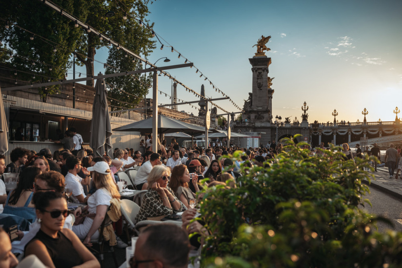 Le Flow au Pont Alexandre III : rooftop, street food et club sur la Seine - FLOW 01 05 25 @alex crk 76