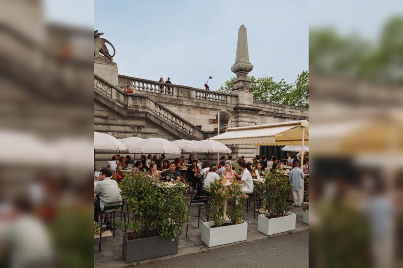 Chez Alex : terrasse d’apéro au bord de Seine face à la Tour Eiffel