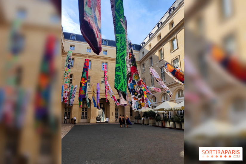 Des Genki-nobori dans le ciel de l'Hôtel de la Marine : une installation colorée à voir gratuitement